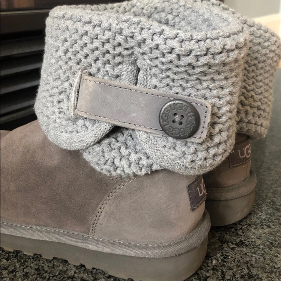UGG Shaina Knit Suede Boot - Grey. - Picture 8 of 9